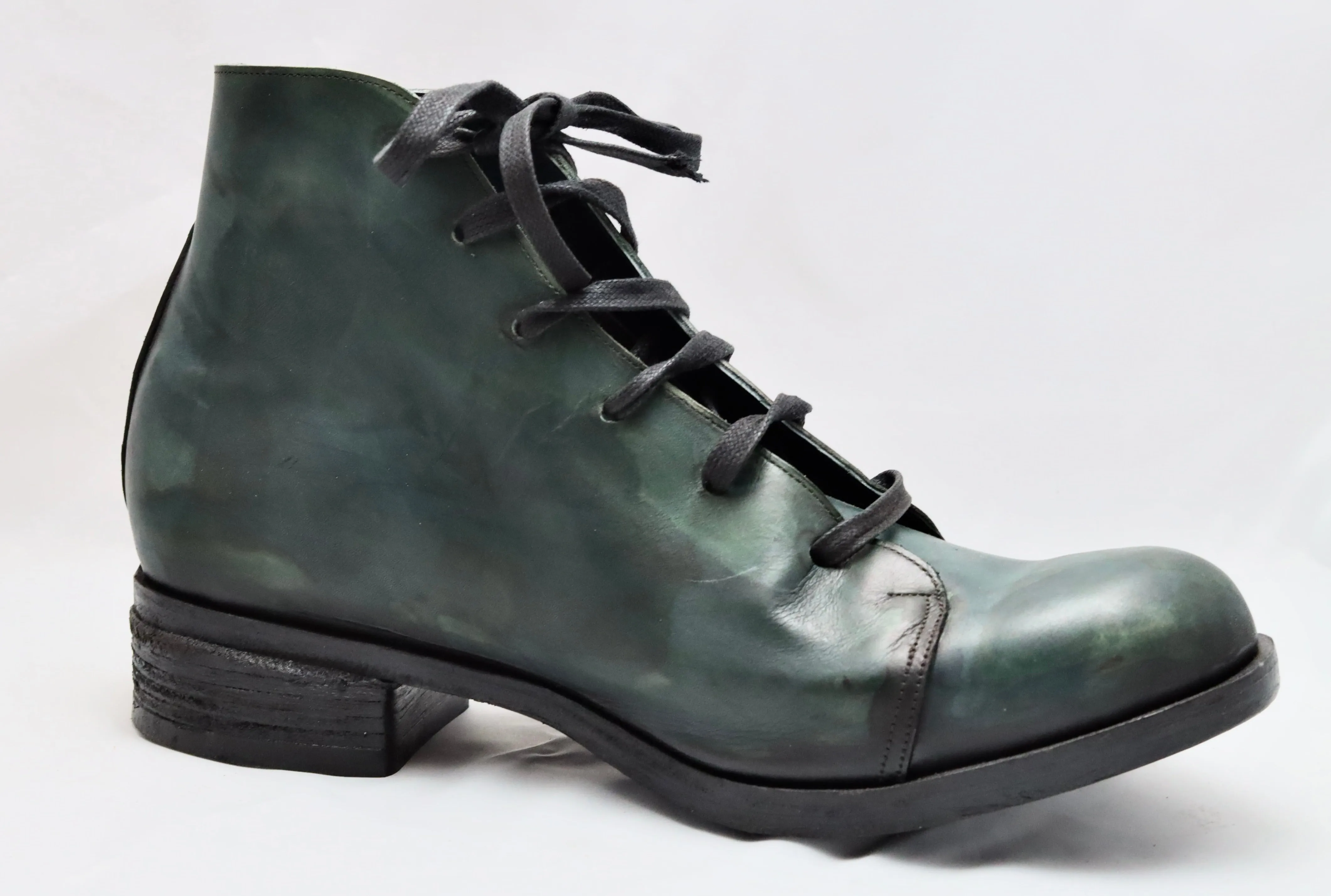 Asym derby boot  |  petrolio stain | calf