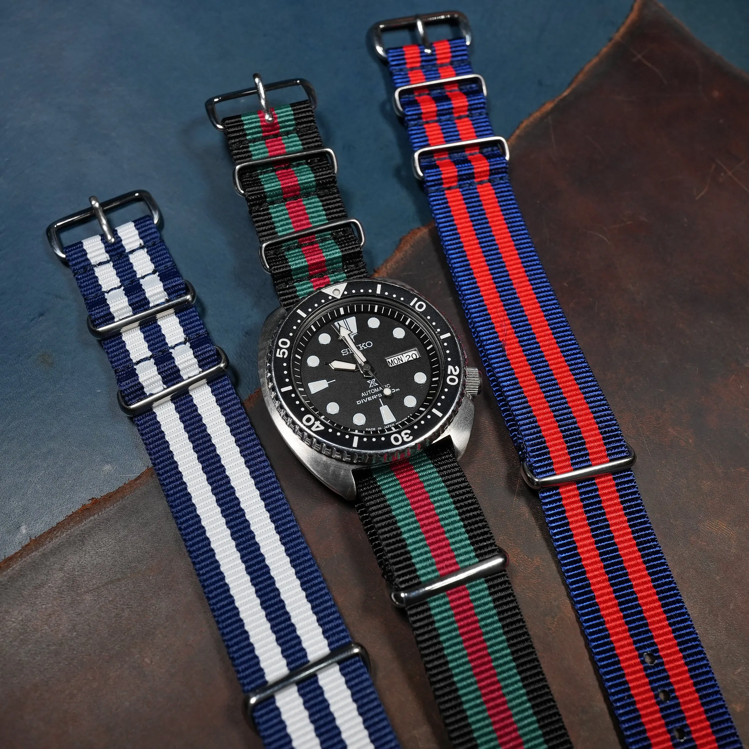 Premium Nato Strap in Black Green Red